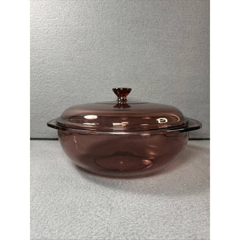 Vintage Pyrex 024 2L Pink Glass Casserole Dish w Lid‎ Corningware Rose Tint
